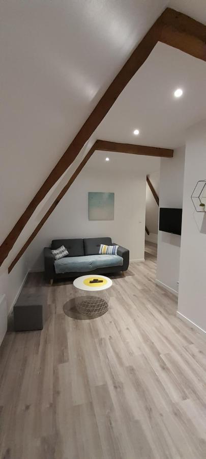 Appartement Dans Maison De 1789 Au Centre De Vitre ภายนอก รูปภาพ