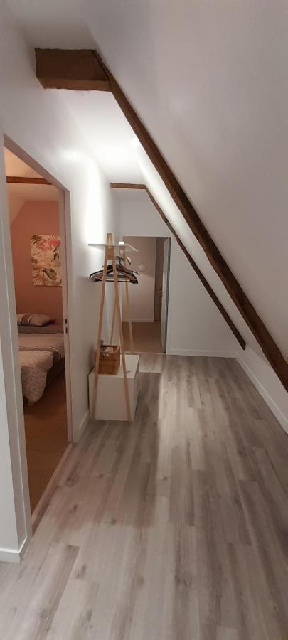 Appartement Dans Maison De 1789 Au Centre De Vitre ภายนอก รูปภาพ